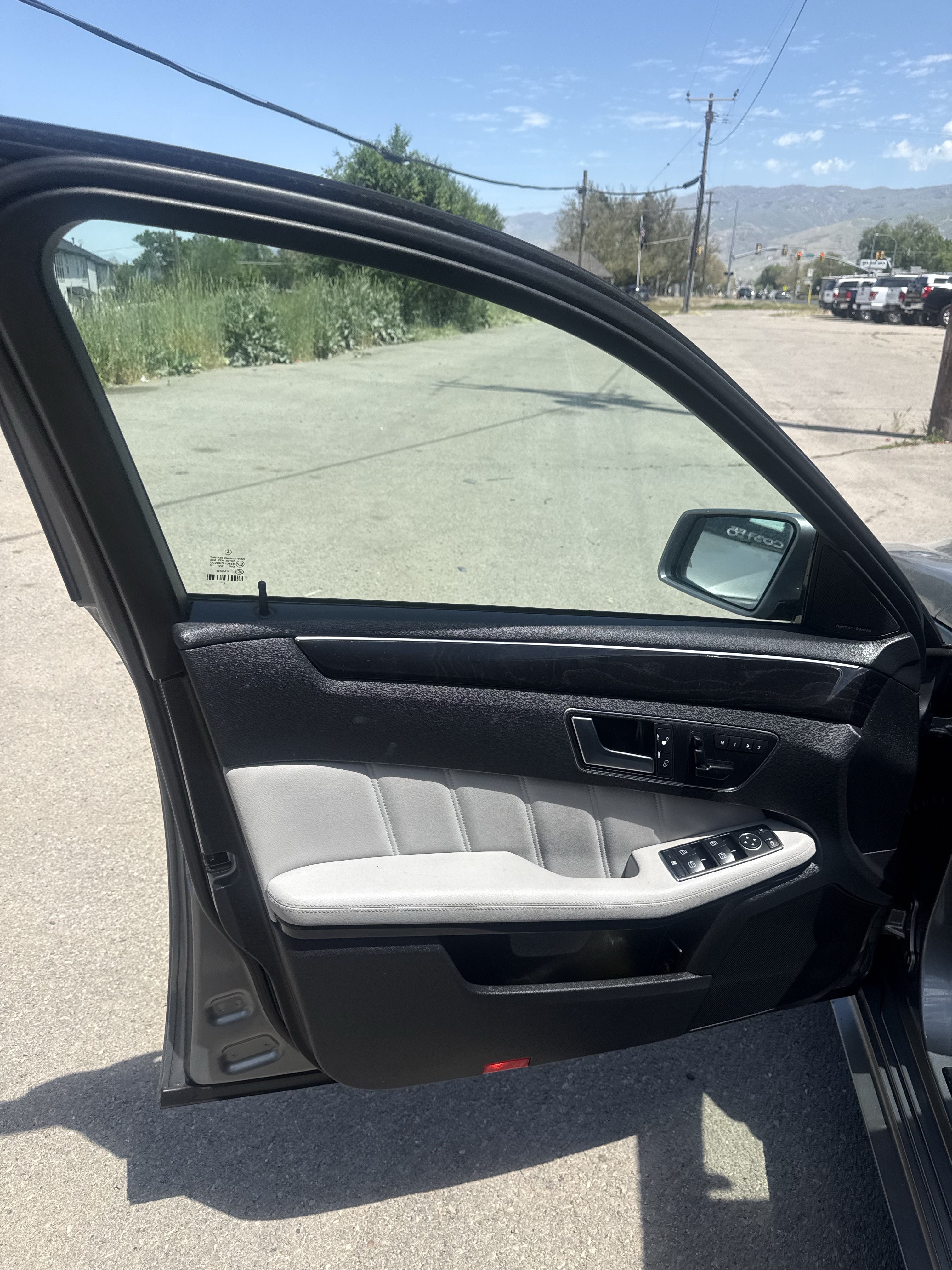 Used 2013 Mercedes-Benz E 350 BlueTEC Sedan image 17