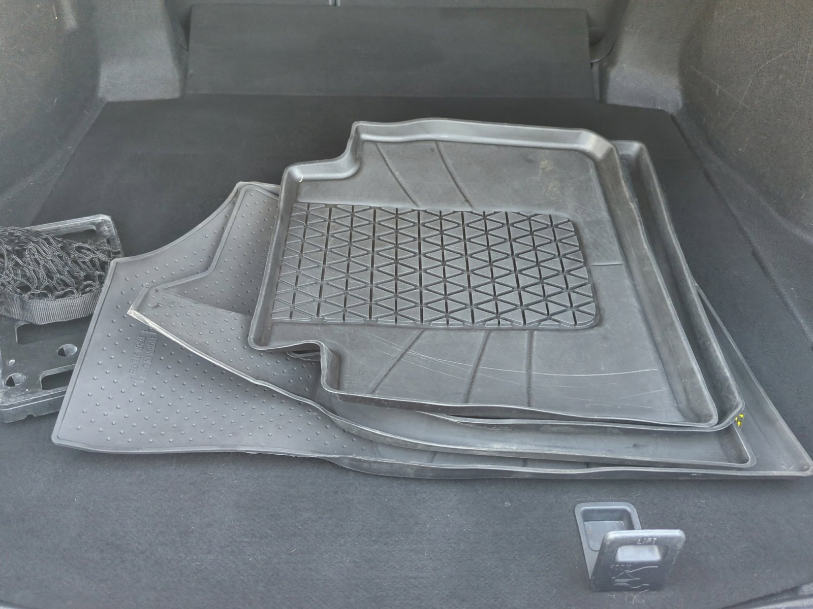 Used 2021 Toyota Avalon XSE image 32