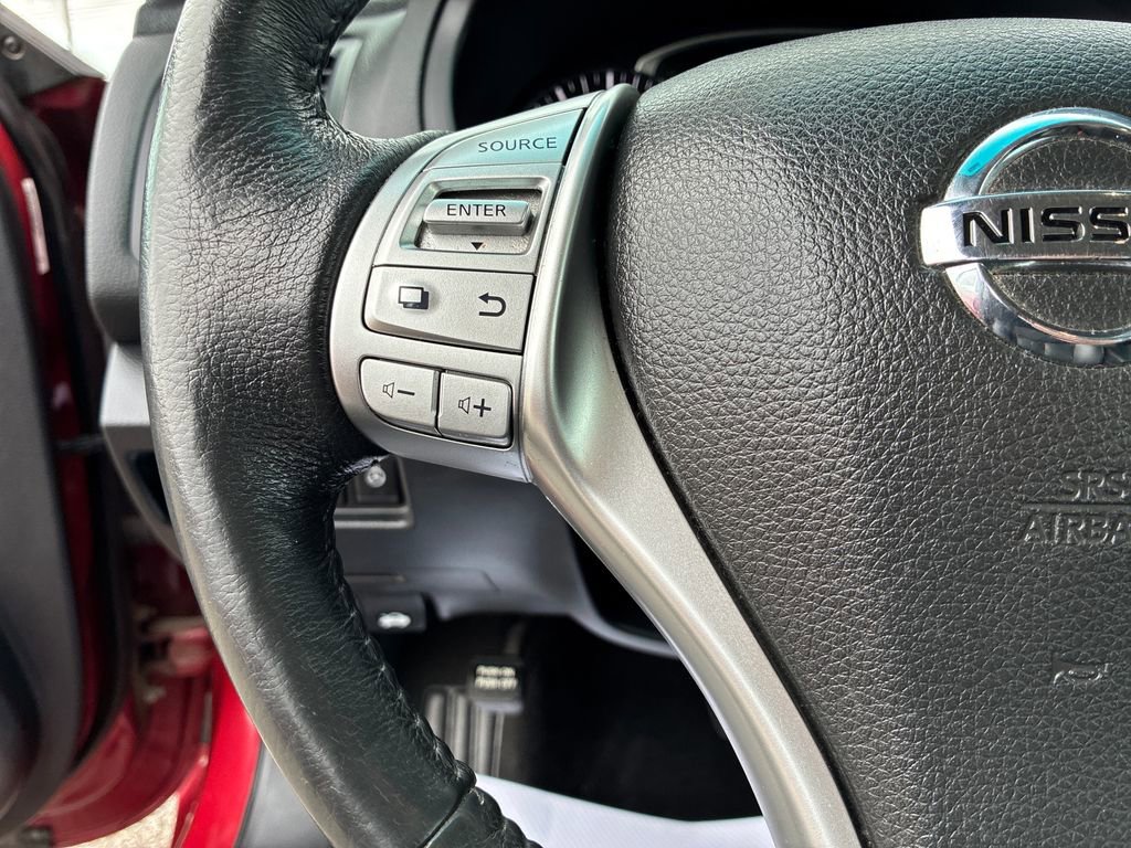 Used 2017 Nissan Altima 2.5 SL w/ Moonroof Package FWD image 20