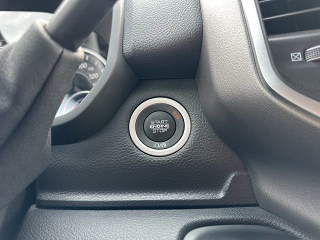 New 2026 RAM 3500 Big Horn AWD/4WD image 19