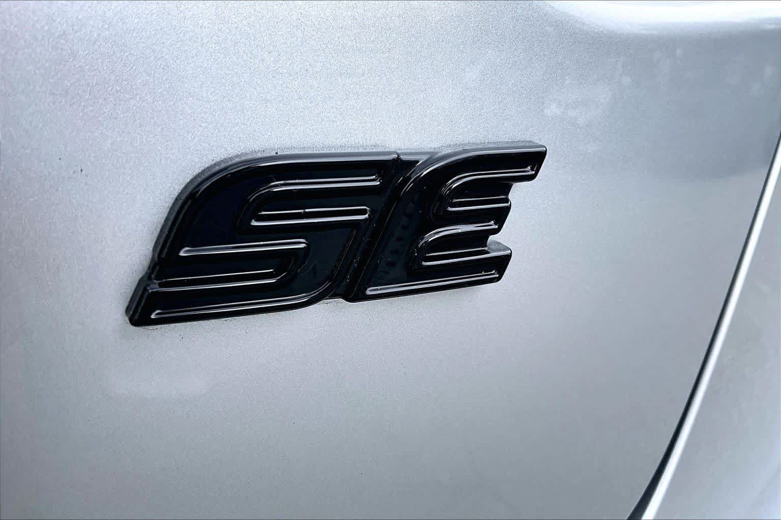 Certified 2025 Toyota Corolla SE FWD image 10