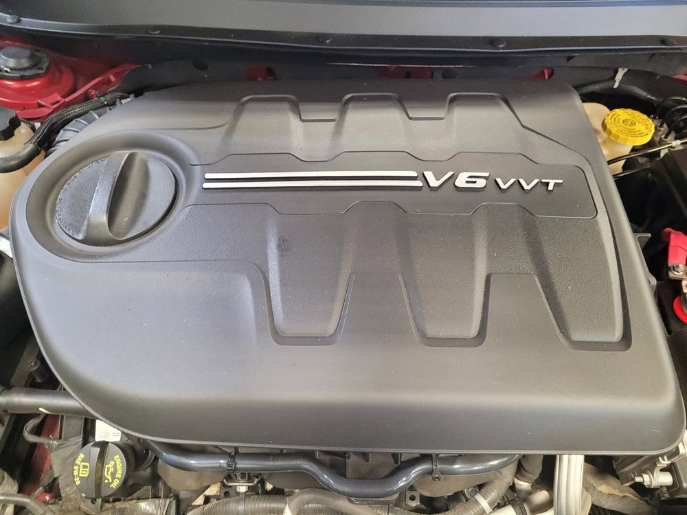 Used 2015 Jeep Cherokee Trailhawk w/ Leather Interior Group AWD/4WD image 30