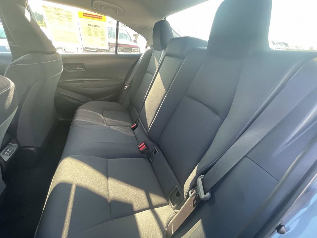 Used 2025 Toyota Corolla LE FWD image 14