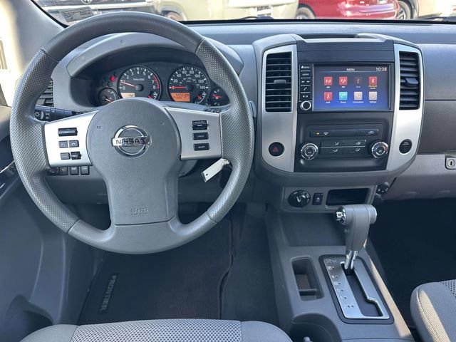 Used 2019 Nissan Frontier SV image 16