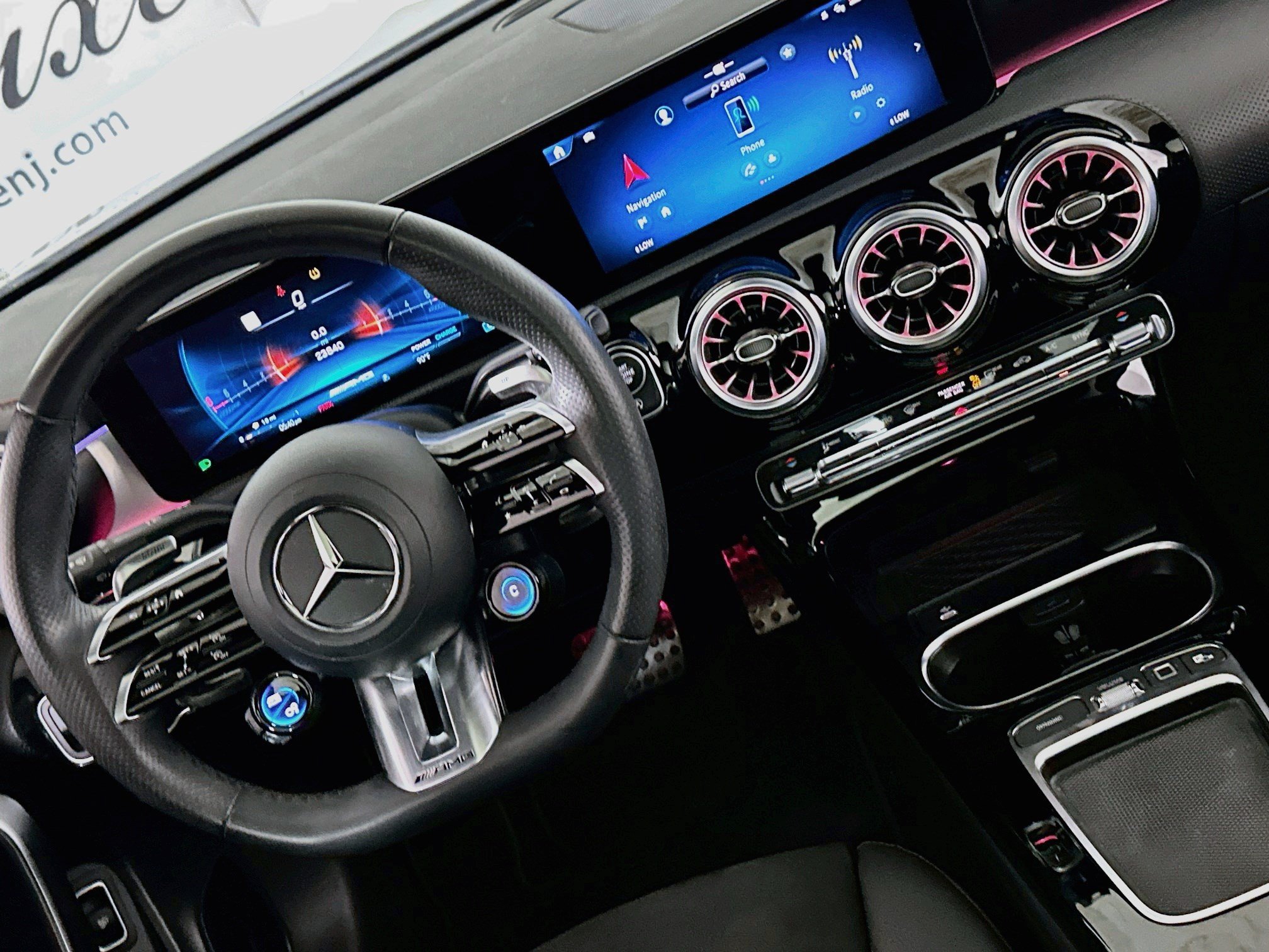 Used 2025 Mercedes-Benz CLA 35 AMG 4MATIC image 18