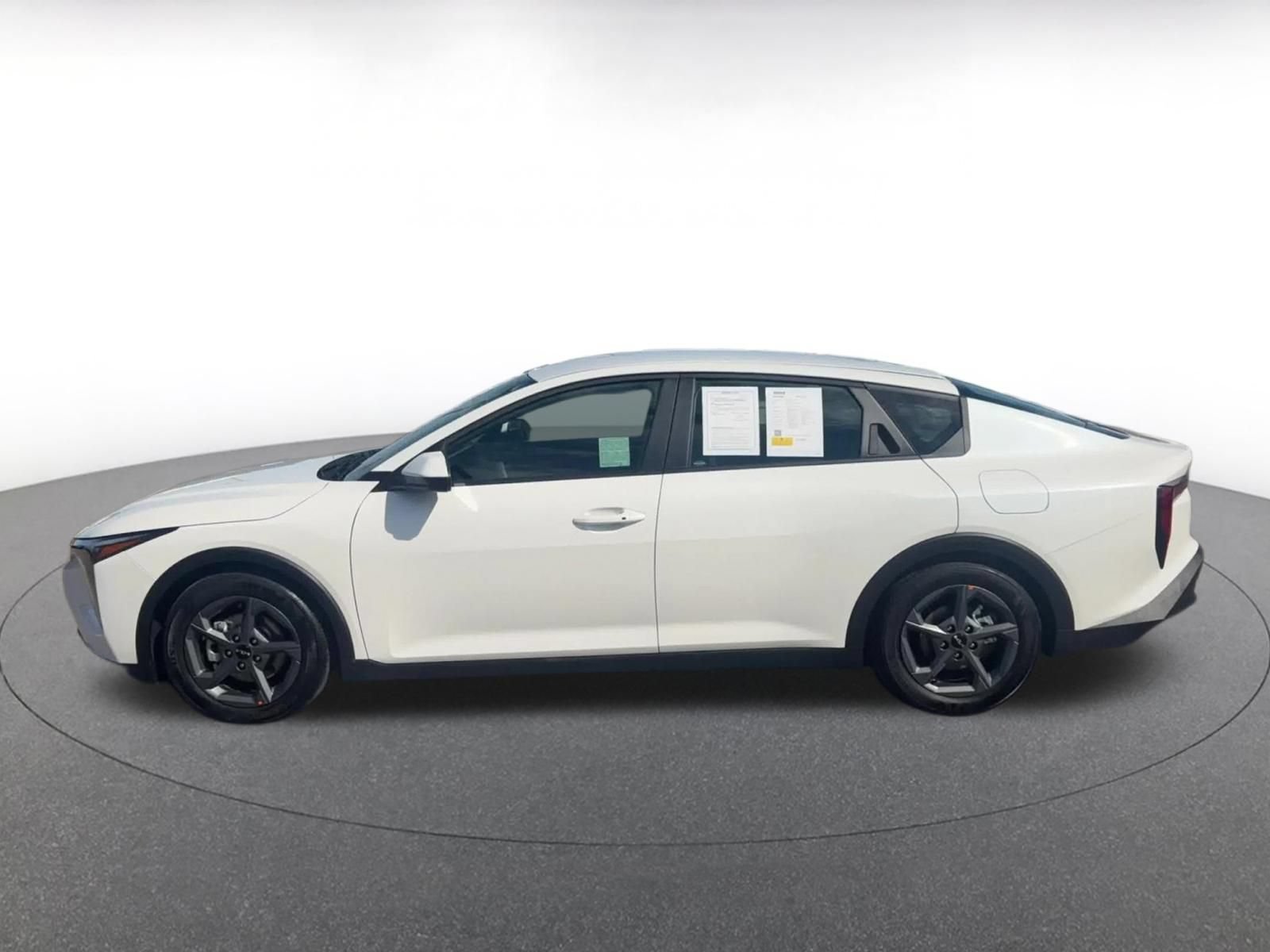 Used 2026 Kia K4 FWD image 9