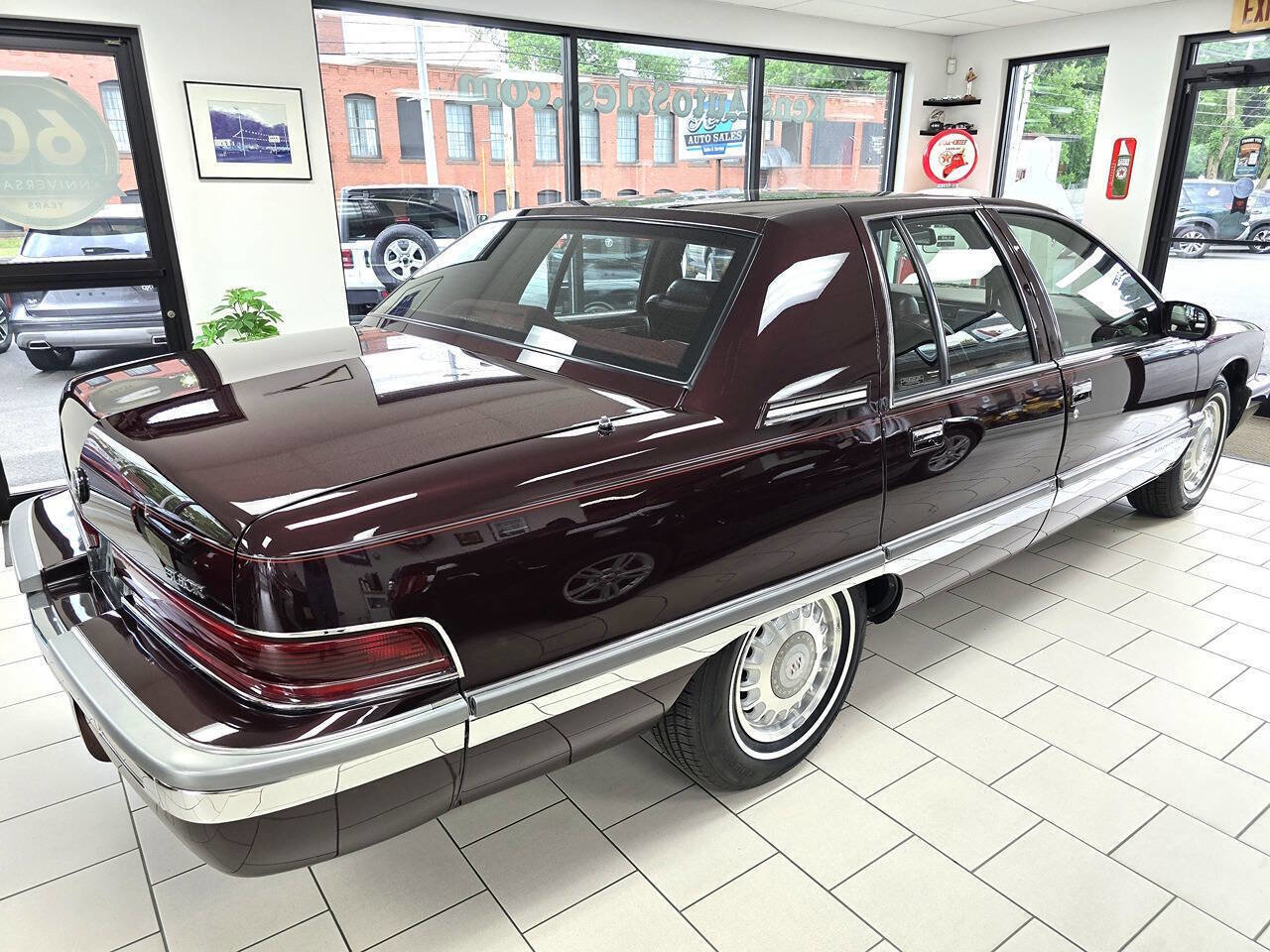 Used 1996 Buick Roadmaster Sedan RWD image 13