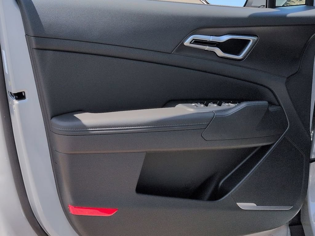 New 2026 Kia Sportage EX FWD image 23