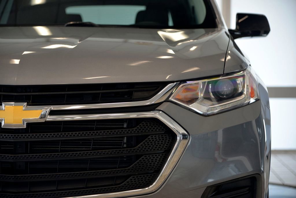 Used 2019 Chevrolet Traverse LS FWD image 11
