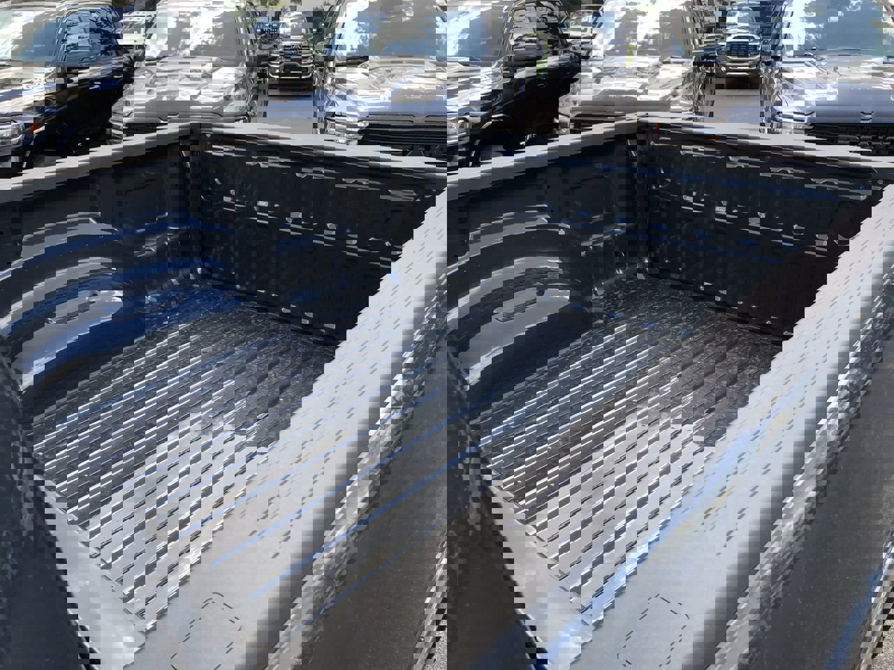 New 2026 RAM 1500 4x4 Crew Cab image 17