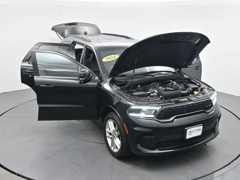 Used 2024 Dodge Durango GT image 40