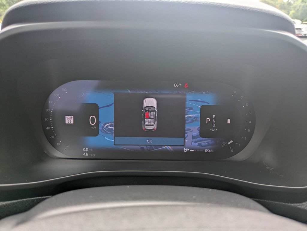 Certified 2025 Volvo XC40 B5 Core AWD/4WD image 29