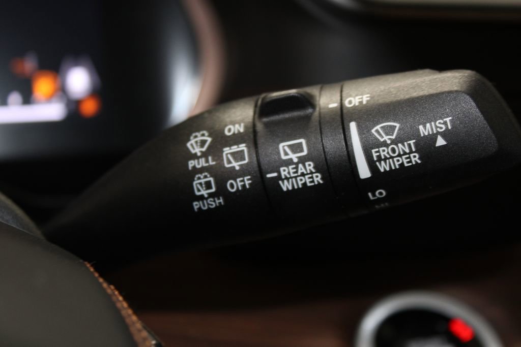 Used 2024 Jeep Grand Cherokee Summit image 38