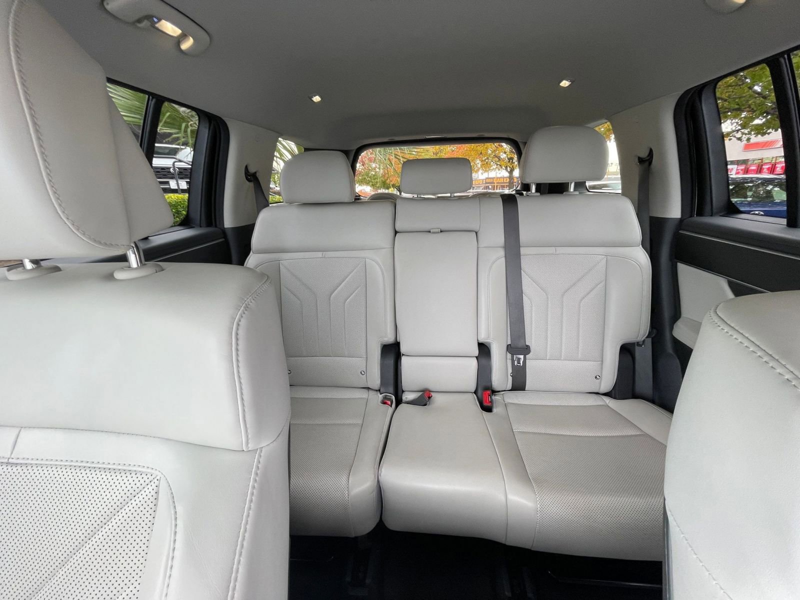 Used 2025 Hyundai Santa Fe SEL image 43