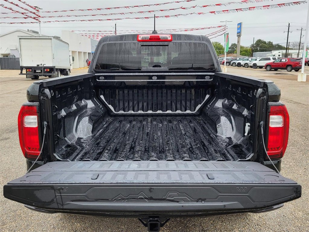 Used 2024 GMC Canyon AT4 w/ AT4 Premium Package image 32