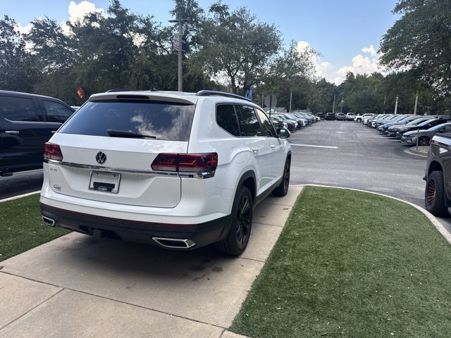 Used 2022 Volkswagen Atlas SE FWD image 2