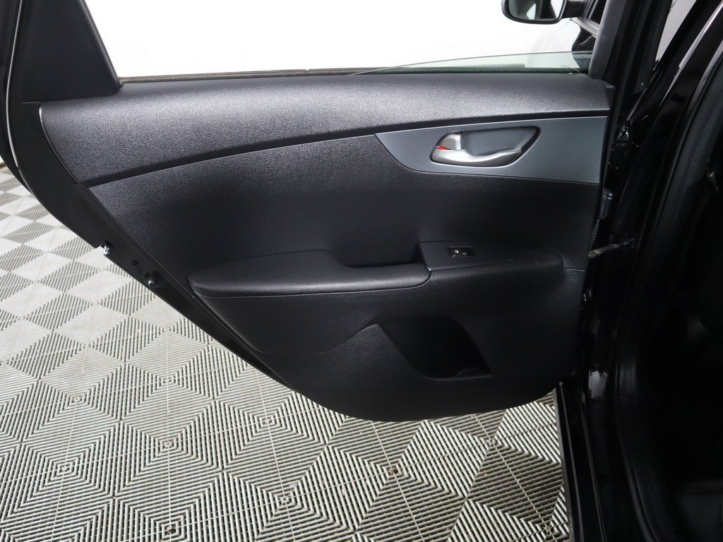 Used 2020 Kia Forte LXS FWD image 21
