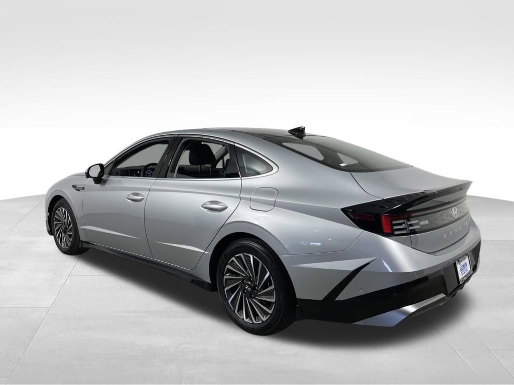 New 2026 Hyundai Sonata Limited video 3
