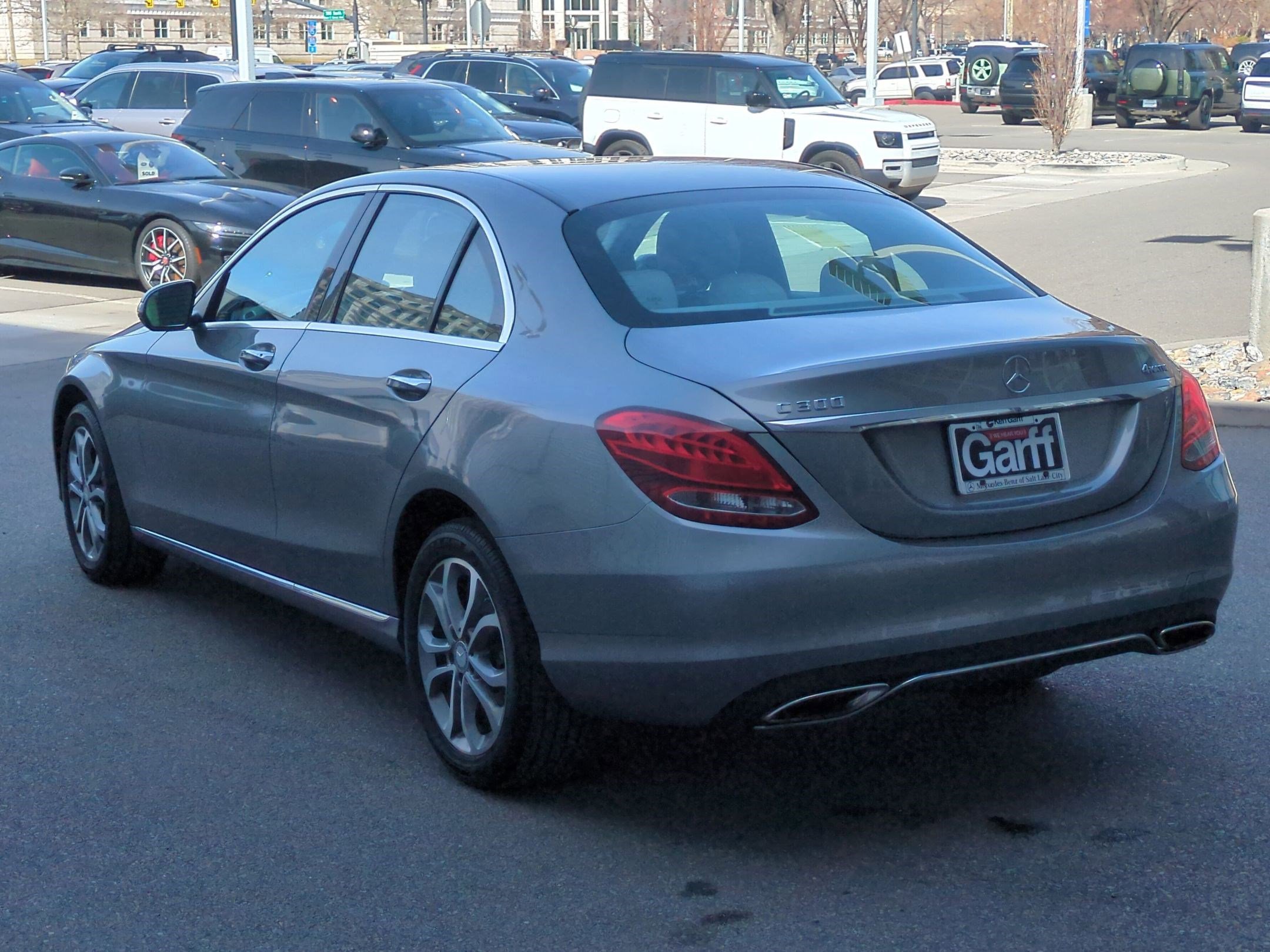 Used 2015 Mercedes-Benz C 300 4MATIC Sedan image 5