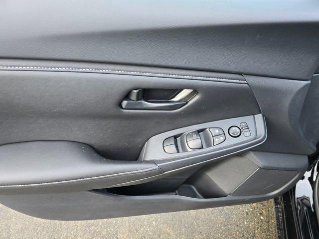 Used 2025 Nissan Sentra S image 22