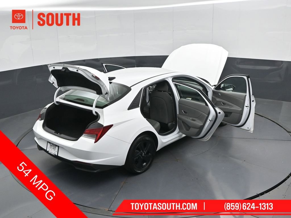 Used 2023 Hyundai Elantra Blue image 47