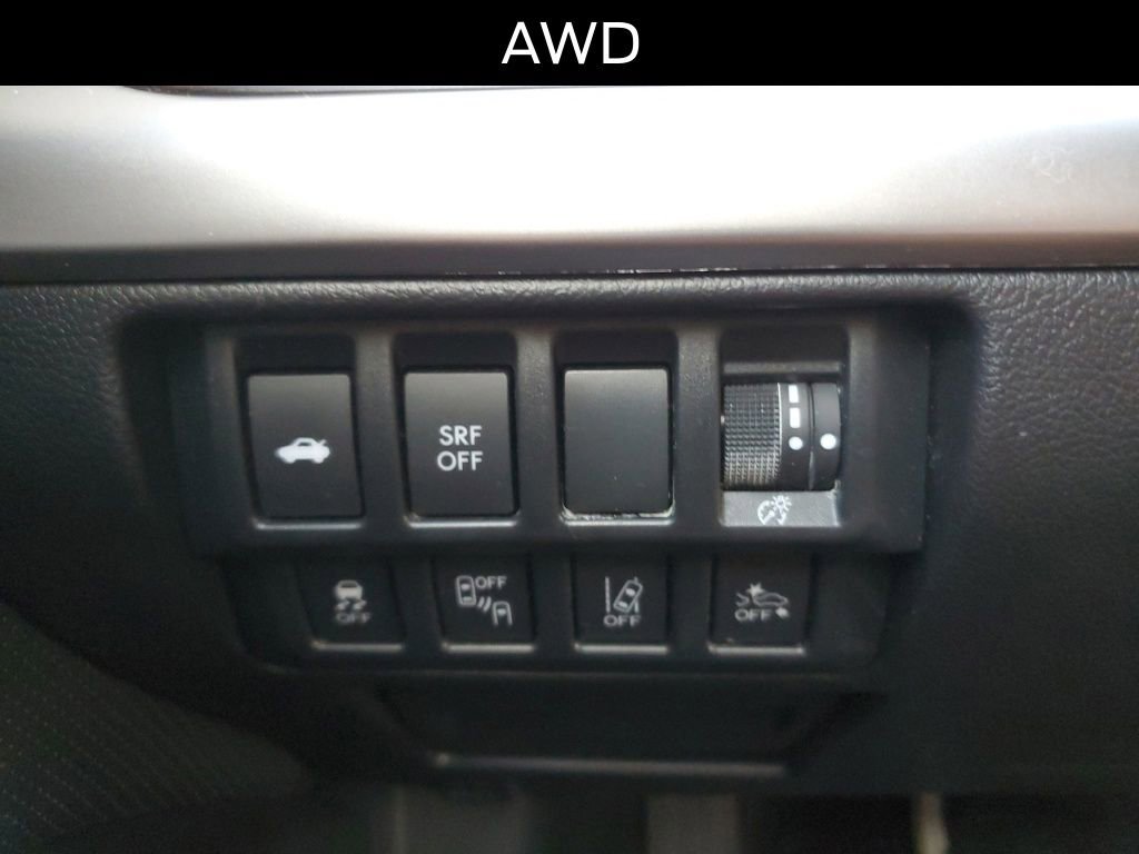 Used 2017 Subaru Legacy 2.5i Limited image 16