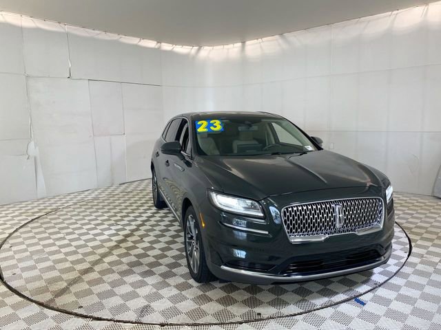 Used 2023 Lincoln Nautilus Reserve AWD/4WD image 1