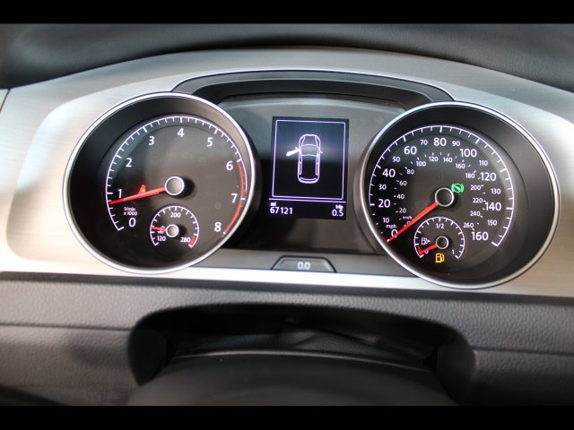 Used 2016 Volkswagen Golf S FWD image 21