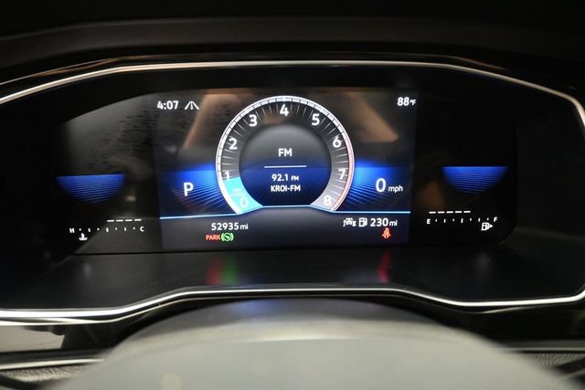Used 2023 Volkswagen Jetta SE FWD image 3