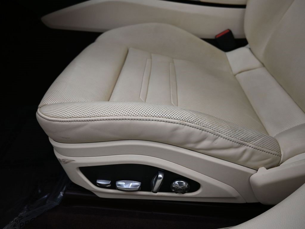 Used 2018 Porsche Panamera 4S image 6