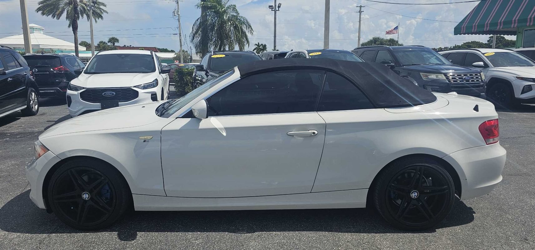 Used 2013 BMW 128i Convertible RWD image 3