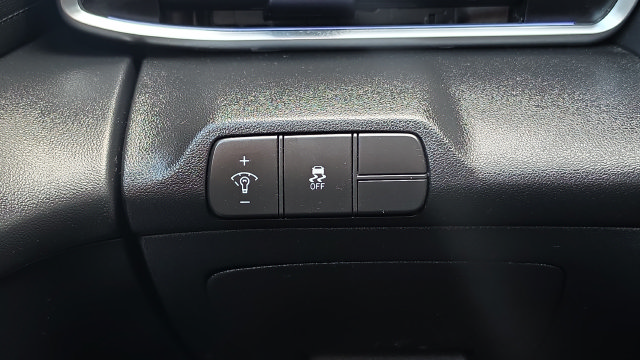 Used 2024 Hyundai Elantra SEL FWD image 16
