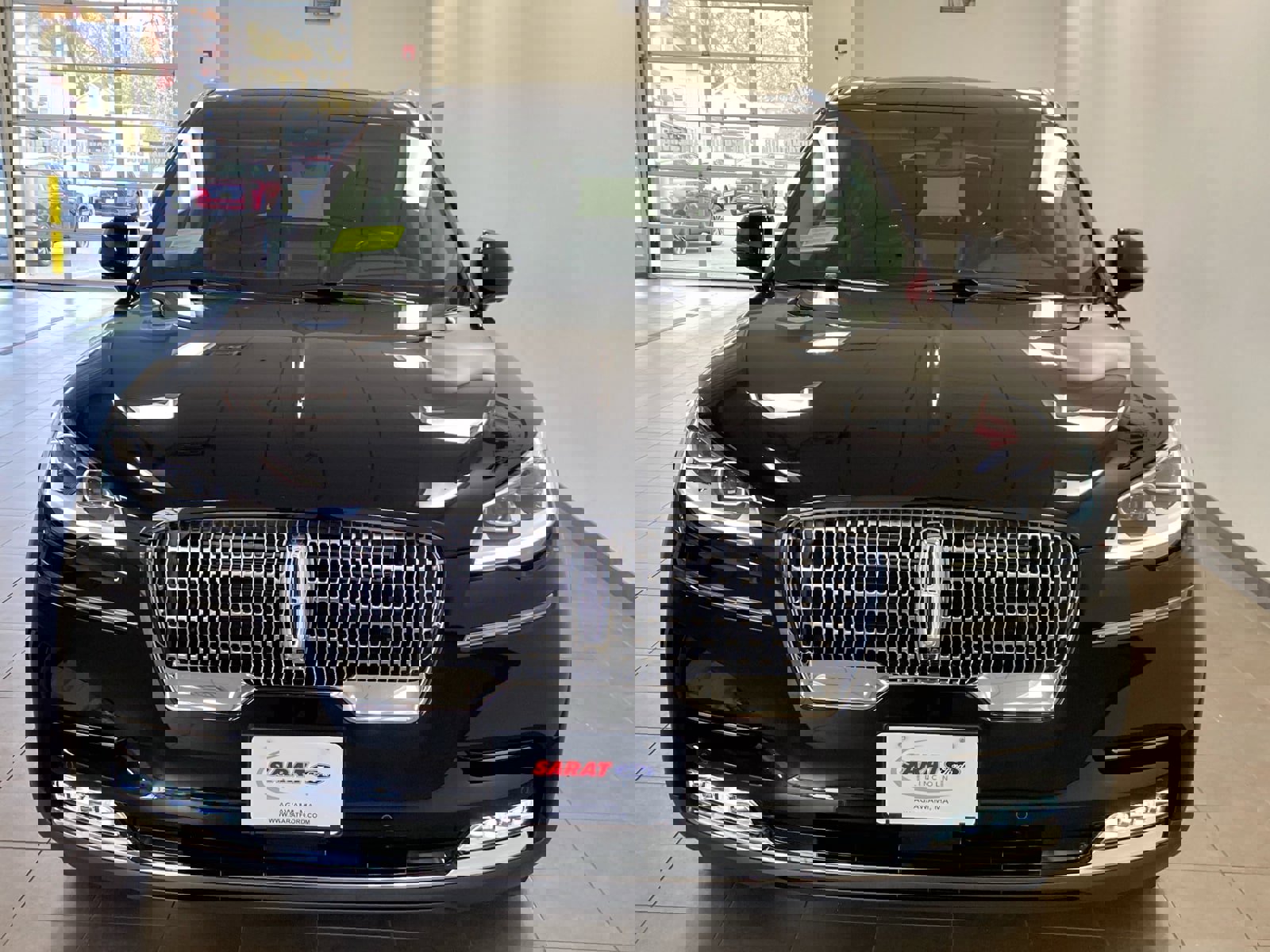 Used 2023 Lincoln Aviator Reserve w/ Equipment Group 201A image 3