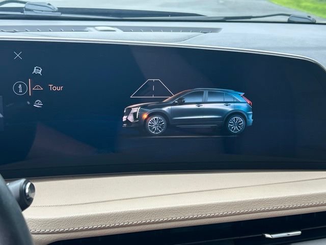 Used 2024 Cadillac XT4 Luxury w/ Cold Weather Package AWD/4WD image 68