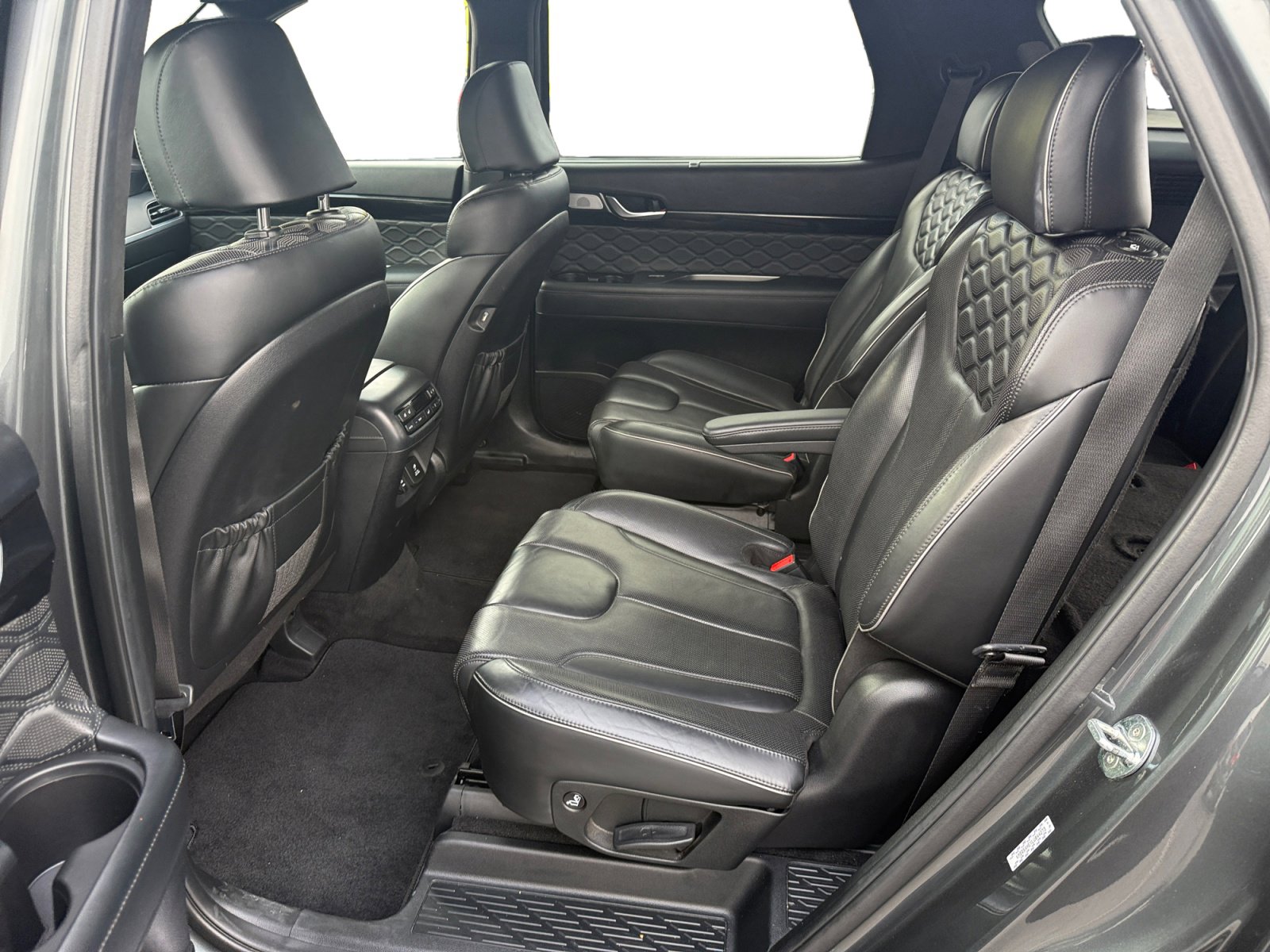 Used 2020 Hyundai Palisade Limited image 16