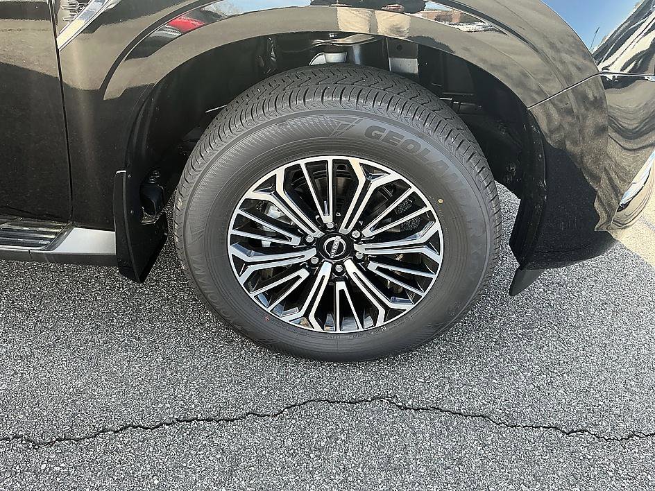 New 2026 Nissan Armada Platinum w/ Convenience Package image 8
