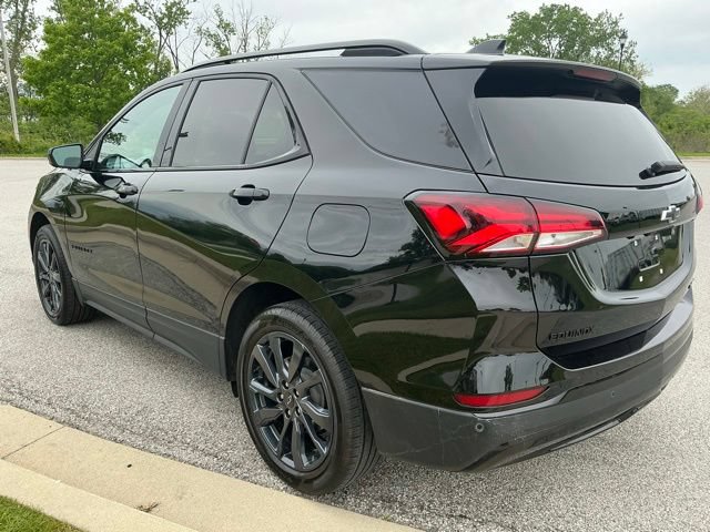 Used 2024 Chevrolet Equinox RS w/ LPO, Floor Liner Package AWD/4WD image 4