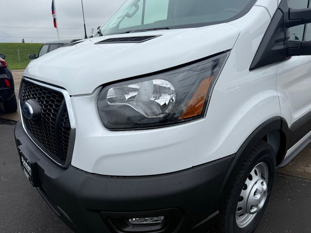New 2025 Ford Transit 250 148 Medium Roof Extended AWD w/ Exterior Upgrade Package image 21