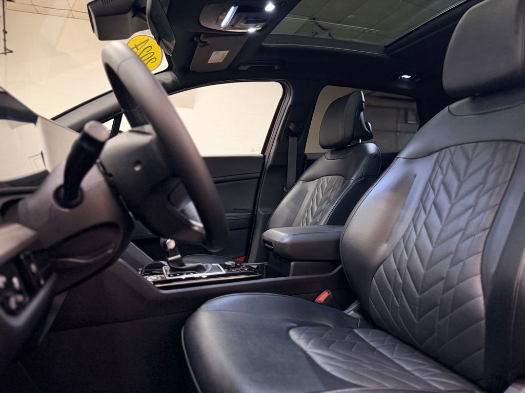 Used 2024 Kia Sportage X-Line w/ X-Line Premium Package image 11