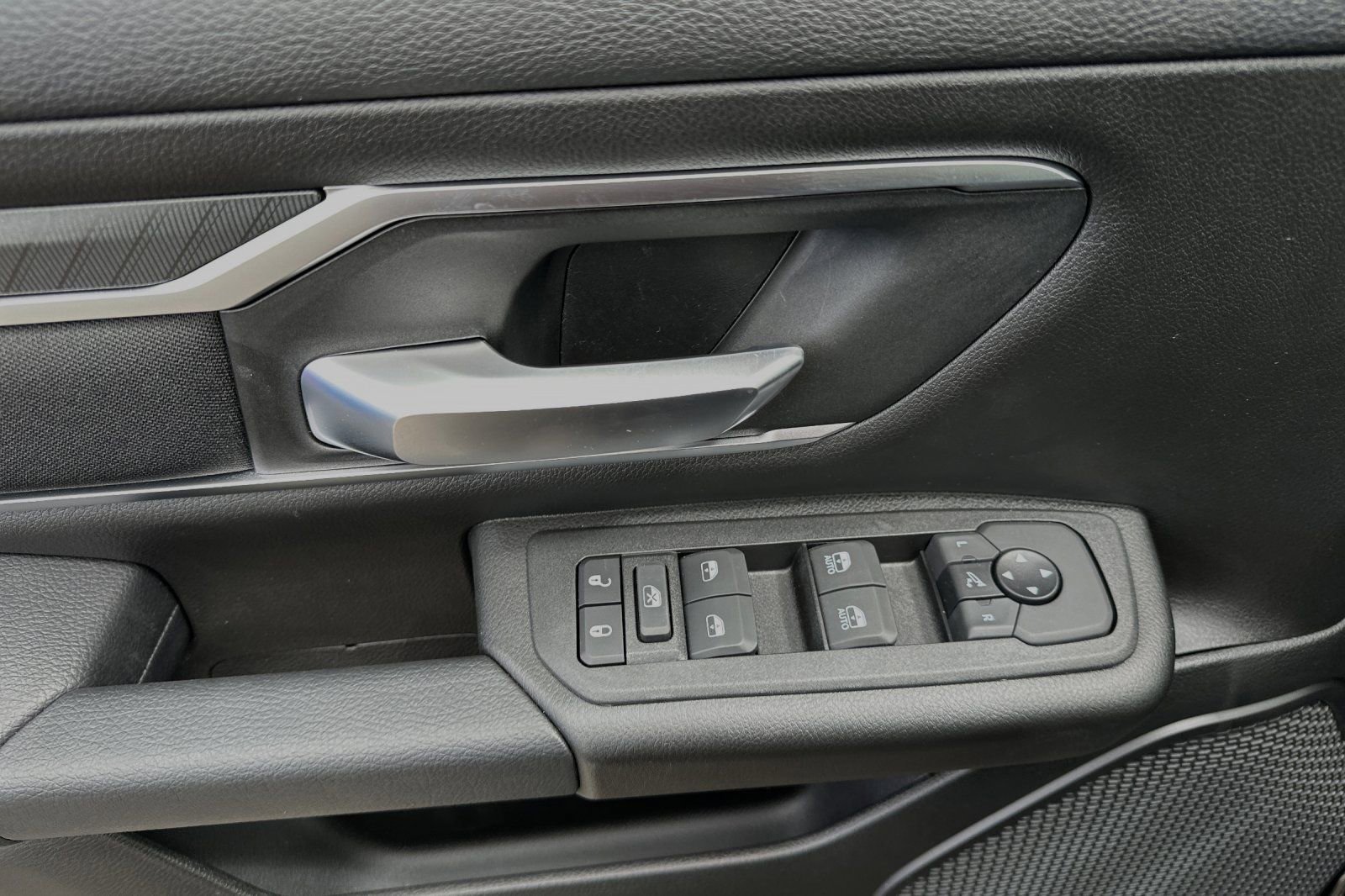 New 2025 RAM 1500 Big Horn AWD/4WD image 12