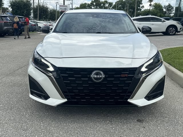 Used 2024 Nissan Altima 2.5 SR AWD/4WD image 4