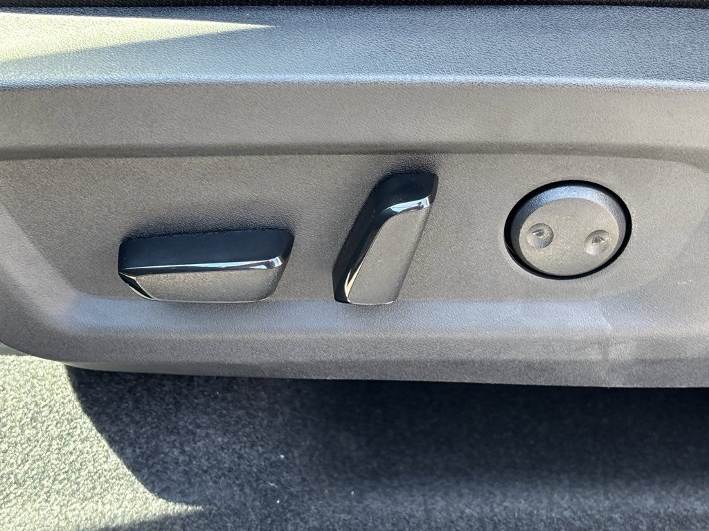 New 2025 Nissan Murano SV image 13