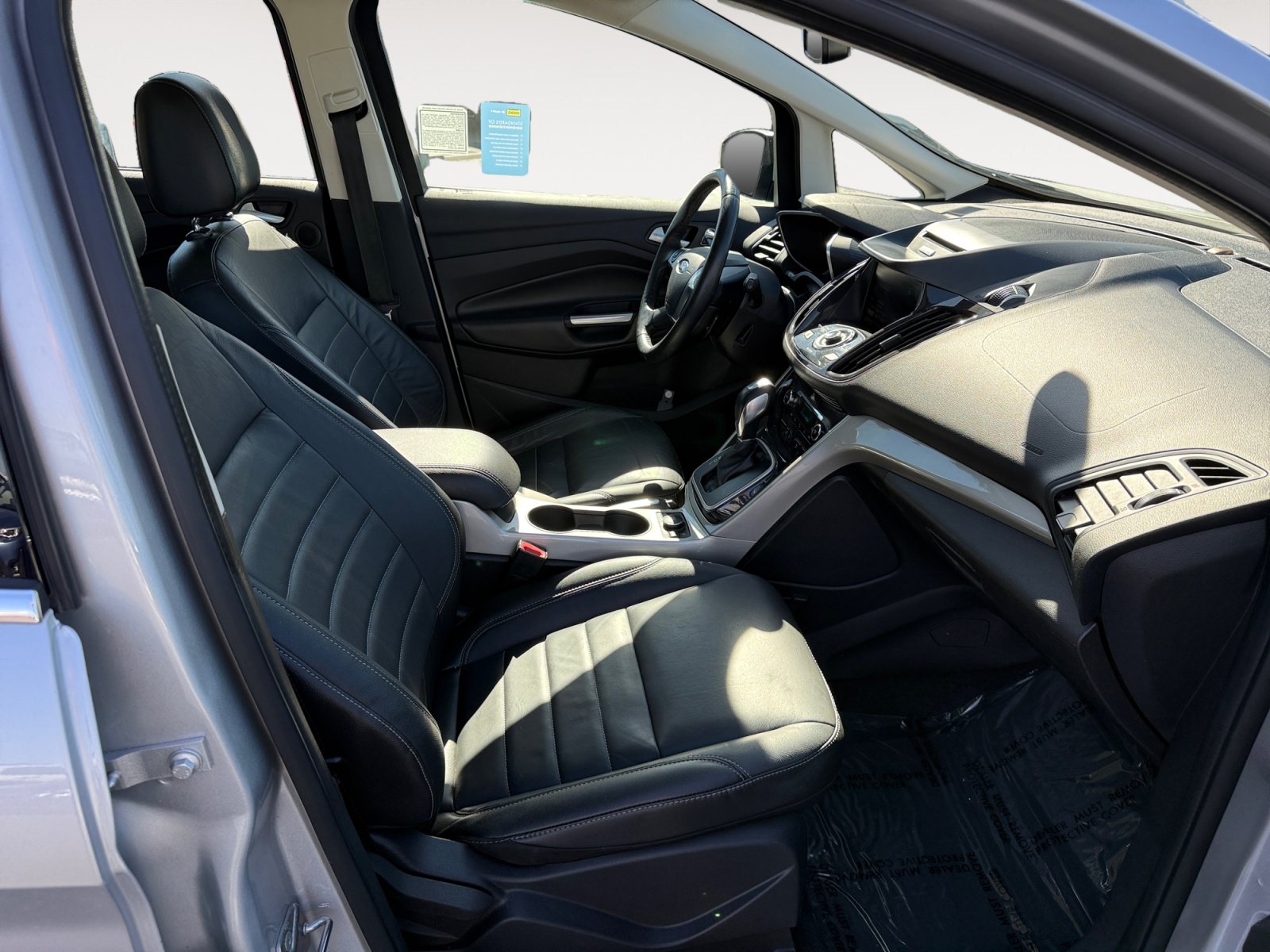 Used 2015 Ford C-MAX Energi SEL w/ Equipment Group 301A FWD image 19
