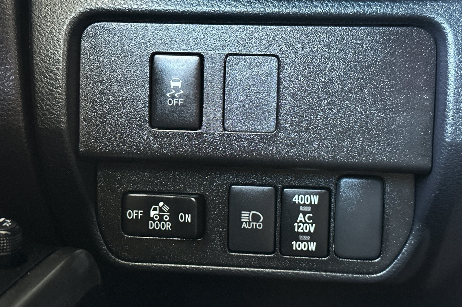 Used 2023 Toyota Tacoma TRD Sport AWD/4WD image 34