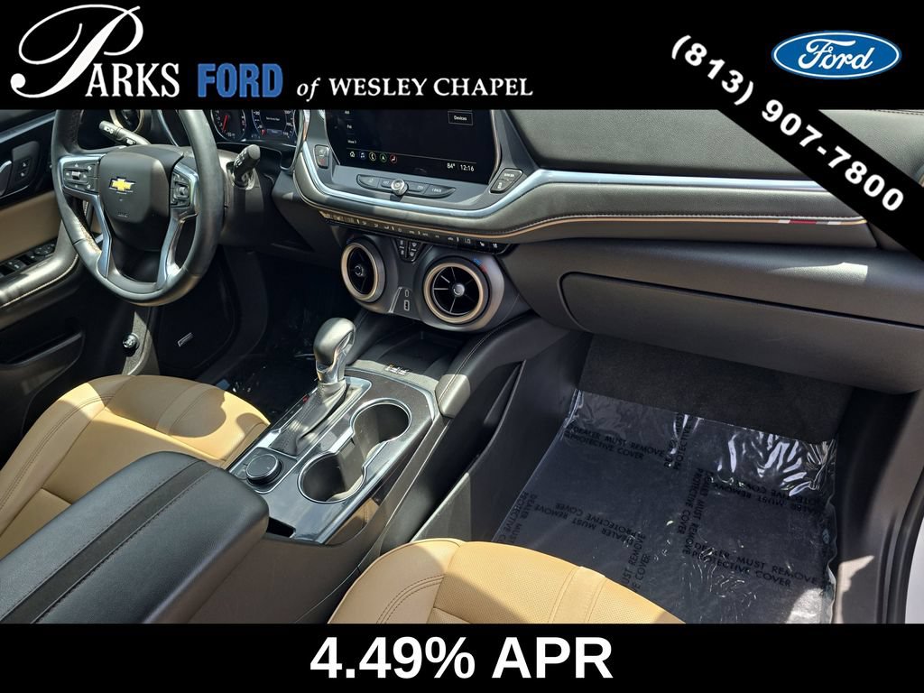 Used 2024 Chevrolet Blazer Premier w/ Enhanced Convenience Package FWD image 11