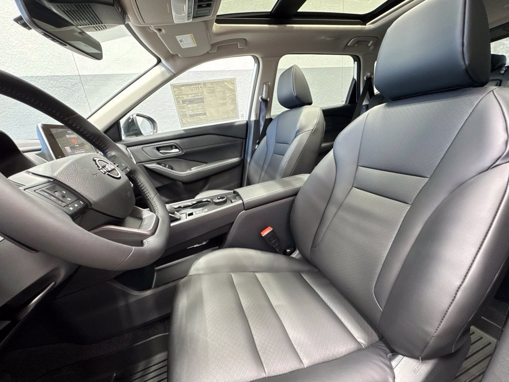 New 2026 Nissan Rogue Dark Armor AWD/4WD image 10