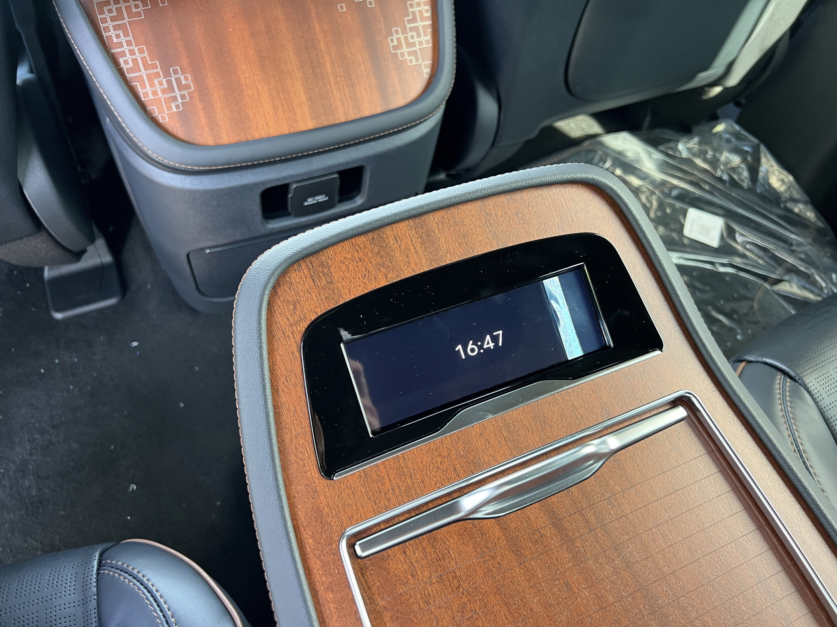 New 2026 Lincoln Navigator Black Label AWD/4WD image 22