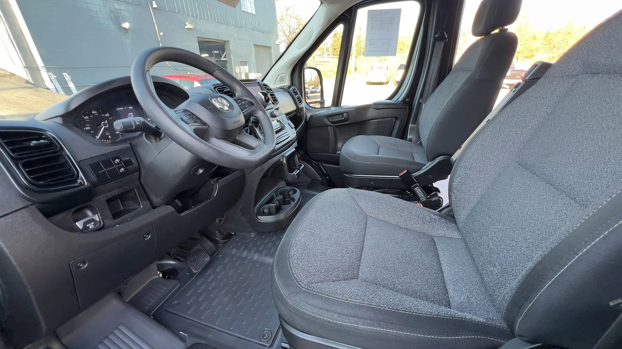 Used 2023 RAM ProMaster 2500 FWD image 19