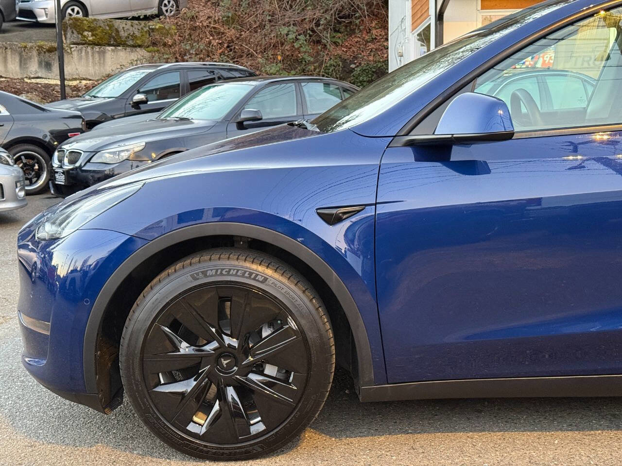 Used 2021 Tesla Model Y Long Range image 3