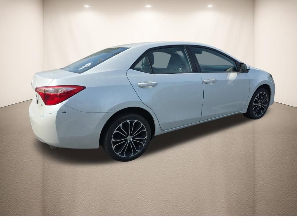 Used 2017 Toyota Corolla LE image 4